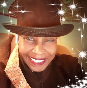 Meet your Posher, Vickie